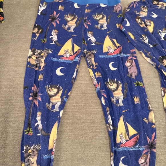 Pajama set 5/6 size - Picture 3 of 4